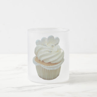 Cristal Esmerilado Magdalena poner crema con la taza del vidrio de