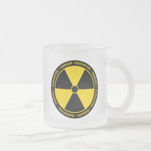 Cristal Esmerilado Taza amarilla del símbolo de la radiación