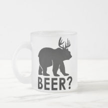 Taza de cerveza de oso divertido ciervo