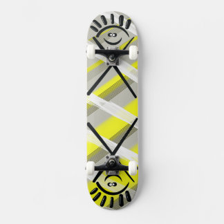 Cross Eyes – Skateboard Urbano Minimalista
