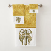 Cruce con alas y diseño de Relieve metalizado blan