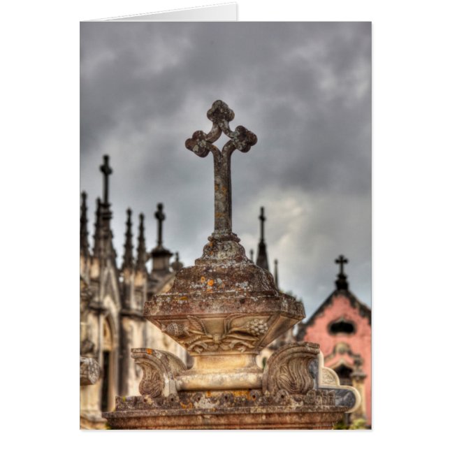 Cruz de cementerio en primer plano, Portugal (Frente)