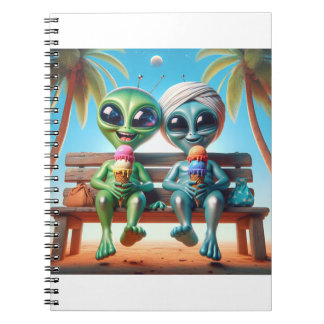 Cuaderno 2 extraterrestres con helados en un banco