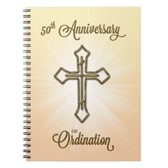 Cuaderno 50 Aniversario de la Ordenación, Cruz de Oro en es (Frente)
