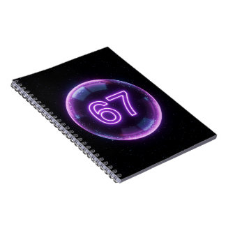 Cuaderno 67 púrpura con destellos negros en el fondo