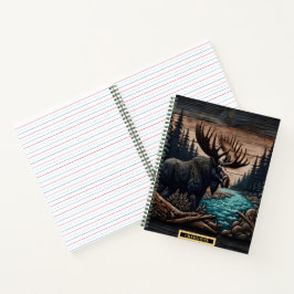 Cuaderno Alce majestuoso junto a un río sereno al atardecer