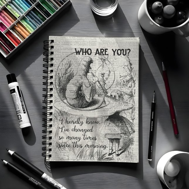 Cuaderno Alicia en el país de las maravillas y la oruga (Subido por el creador)