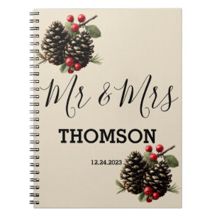 Cuaderno Almohadón familiar de piñas y bayas de invierno