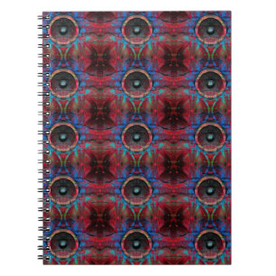 Cuaderno Altavoces rojos de música en una pared rota
