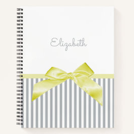 Cuaderno Amarillo suave con franjas grises y nombre