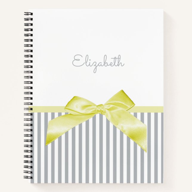 Cuaderno Amarillo suave con franjas grises y nombre (Anverso)