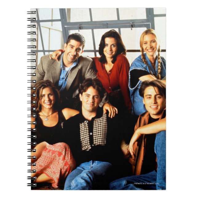 Cuaderno AMIGOS™| Sentada en fundición en el apartamento de (Frente)