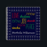 Cuaderno AMOR ALEGRÍA PAZ Plaza azul personalizada Hebreo<br><div class="desc">Este es un colorido NOTEBOOK CUADRADO con una falsa Estrella de David plateada en un patrón sutil contra un fondo azul profundo. Las palabras LOVE JOY PEACE, incluyendo sus traducciones en hebreo, están codificadas en rojo, amarillo y verde. El texto es personalizable en funda que usted desea cambiar cualquier cosa....</div>