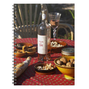 Cuaderno Aperitivo y aperitivos preparados: pan, aceitunas,