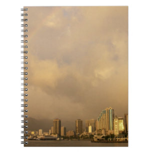 Cuaderno Arcoíris sobre Honolulu, Hawái, EE. UU. 3
