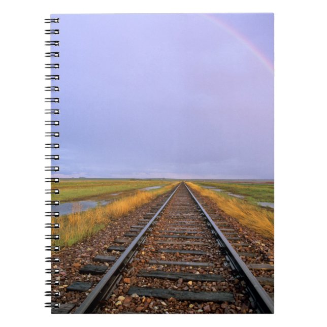 Cuaderno Arcoíris sobre vías de ferrocarril cerca de Fairfi (Frente)