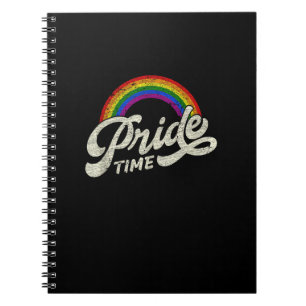 Cuaderno Arcoiris, tiempo de orgullo, camiseta LGBT arriba