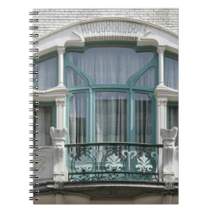 Cuaderno Art Nouveau elegante: Ventana de balcón con estilo