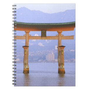 Cuaderno Asia, Japón, Hiroshima. Mivaiima. Puerta Torii