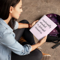 Asociado Emocionalmente A Los Caracteres Ficticios