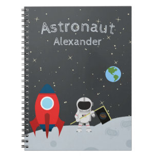 Cuaderno Astronauta de niño en la luna, nombre monogramado