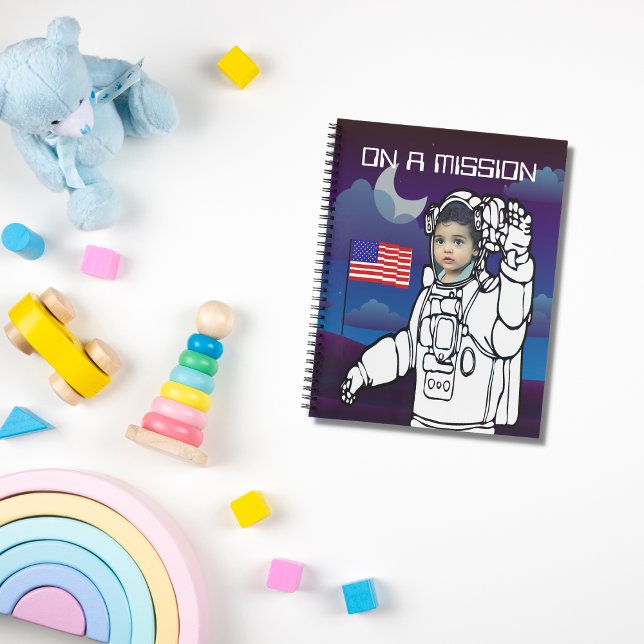 Cuaderno Astronauta En La Luna Niño Del Espacio Ultraterres (Subido por el creador)