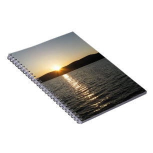 Cuaderno Atardecer en el lago Onota: Horizontal