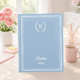 Cuaderno Azul polvoriento Monograma Lujo Silencioso Persona