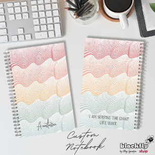 Cuaderno Bandas onduladas de colores con tu NOMBRE   elegan