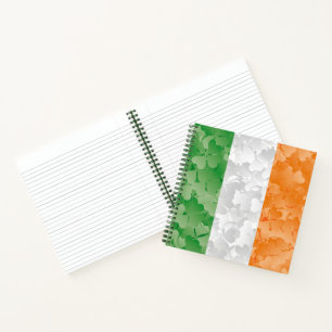 Cuaderno Bandera de Irlanda con un patrón de shamrock