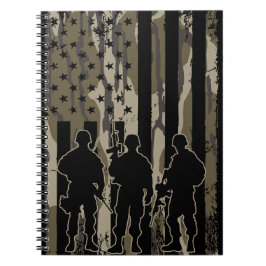 Cuaderno Bandera y soldados norteamericanos de Camo Bottoml