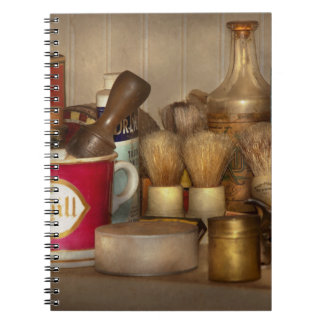 Cuaderno Barbero - Afeitado - Fue un afeitado muy cerca