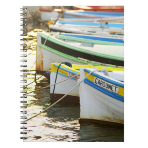 Cuaderno Barcas de pesca típicas de Provenza pintadas en