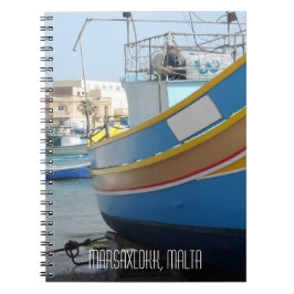 Cuaderno Barcos de pesca a rayas de Malta en Marsaxlokk