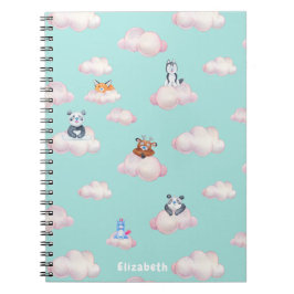 Cuaderno Bebés pequeños en monograma de nubes