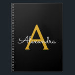 Cuaderno Black Gold Modern Script Girly Monograma Nombre<br><div class="desc">Planificador de monograma de escritura simple en negro y oro con nombre de bloc de notas en espiral. Esto hace que el dulce perfecto cumpleaños 16, boda, ducha de novia, aniversario, ducha de bebé o fiesta de soltera sea regalo para alguien que ama el lujo glam y los estilos de...</div>
