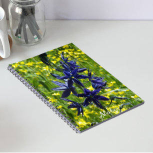 Cuaderno Blue Camas y flores silvestres amarillas Floral
