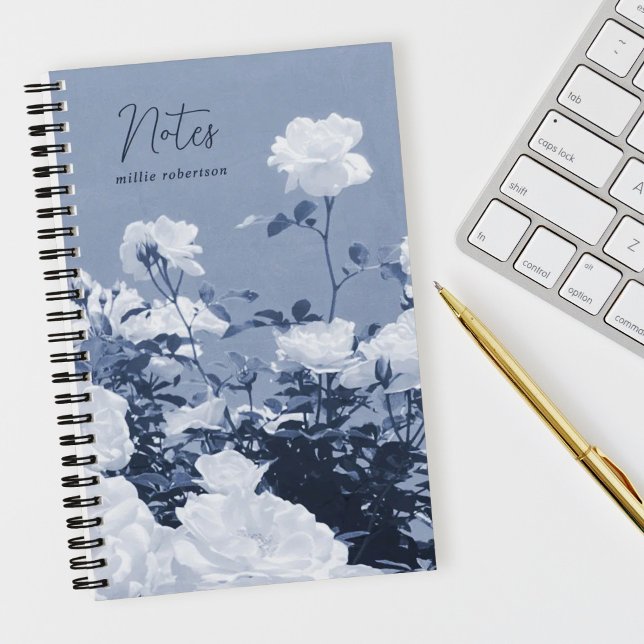 Cuaderno Blue Roses Floral Garden Custom Spiral Notebook (Subido por el creador)