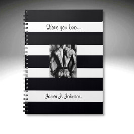 Cuaderno Boceto en B & N de Arte, Hombre con Músculos en Je