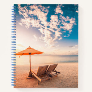 Cuaderno Bonita puesta de sol en la playa de Las Maldivas