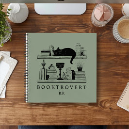 Cuaderno Book Lover's Cozy Bookcase Booktrovert Monogram