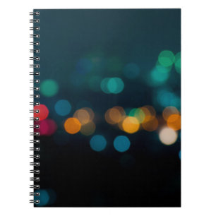 Cuaderno Broche de luz nocturna de la ciudad, fondo desenfo