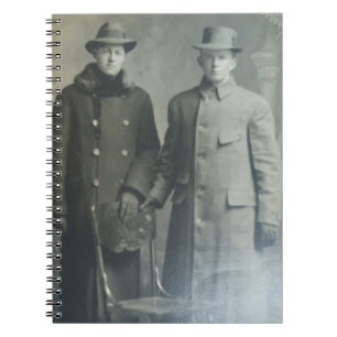 Cuaderno Brothers Dapper Brothers in Overcoats RPPC Foto de
