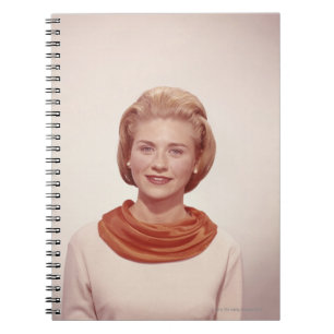 Cuaderno Bufanda que lleva de la mujer