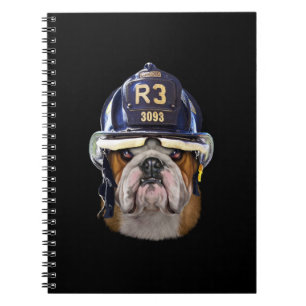 Cuaderno Bulldog inglés gruñón con casco para bomberos