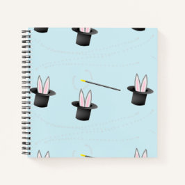 Cuaderno Bunny en un gorra con varita mágica azul