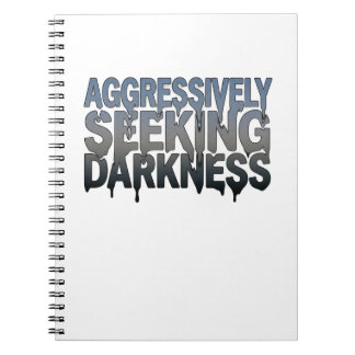 Cuaderno Buscando Agresivamente la Oscuridad – Diseño de Te