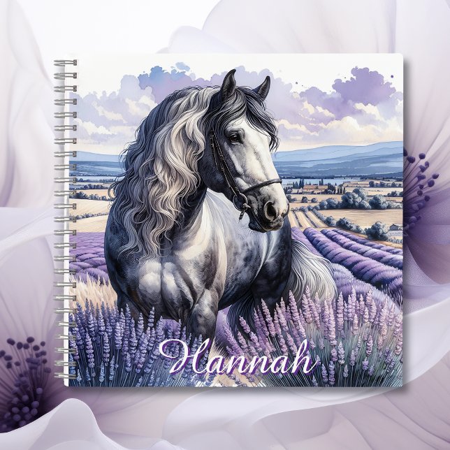 Cuaderno Caballo gris de bonito parado en lavanda (Subido por el creador)
