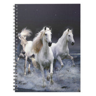 Cuaderno Caballos corriendo lanzando almohada