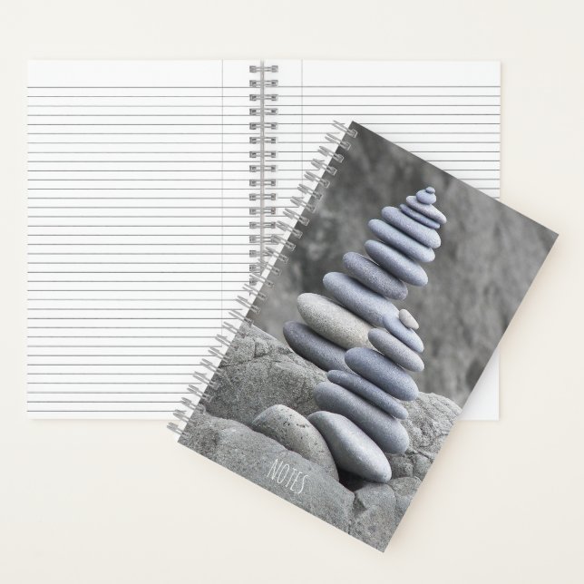 Cuaderno Cairns de rocas equilibradas de playa (Interior)